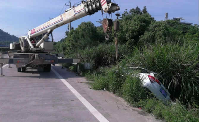 鹤城区重载吊车救援